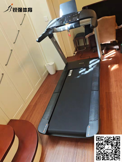 v00008威尼斯济南省体旗舰店客户-跑步机T6700-T3